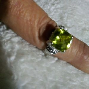 Yellow stone ring